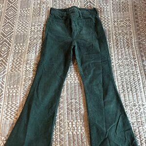 AMERICAN EAGLE Size 6 Green Corduroy SUPER HI-RISE FLARE Pants Women’s